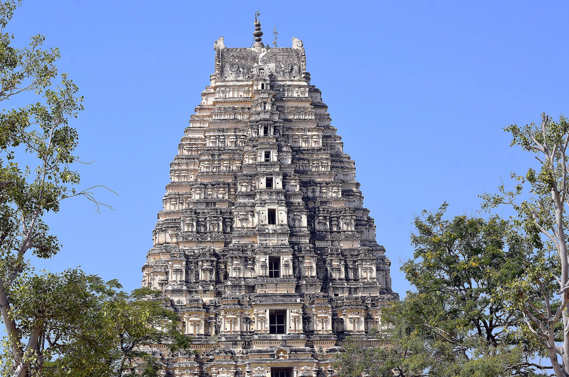 Karnataka- Hampi, a UNESCO World Heritage Site 